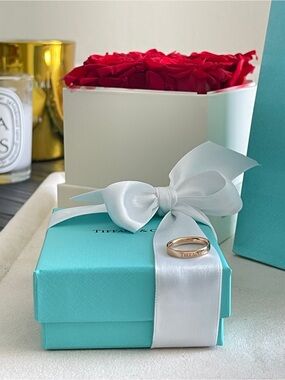 Tiffany & Co. Band Ring in Rose Gold 18K size 4.5 NEW $1400